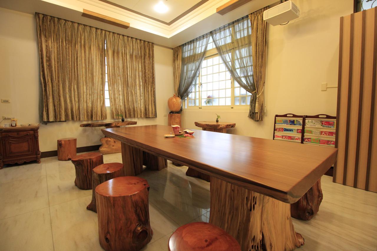 Green Park Homestay Luodong Extérieur photo