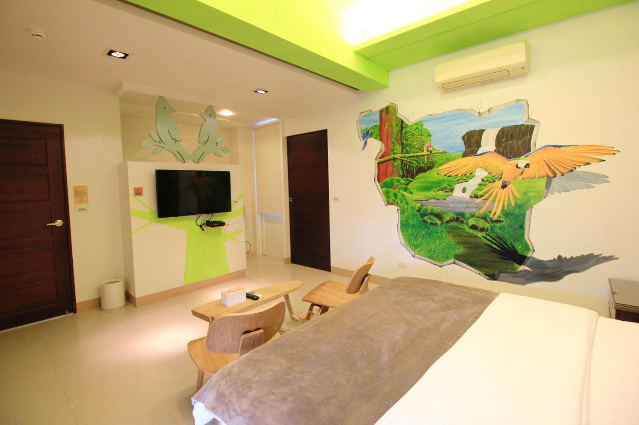 Green Park Homestay Luodong Extérieur photo